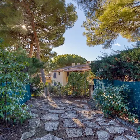 Cap Les Pins Apartment *